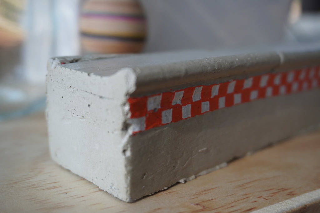 Orange&White Ledge